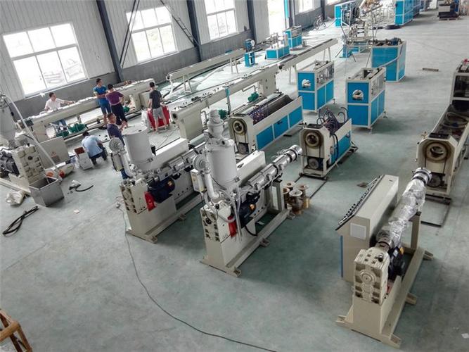 生產塑料管設備廠家天信泰塑機塑料管設備